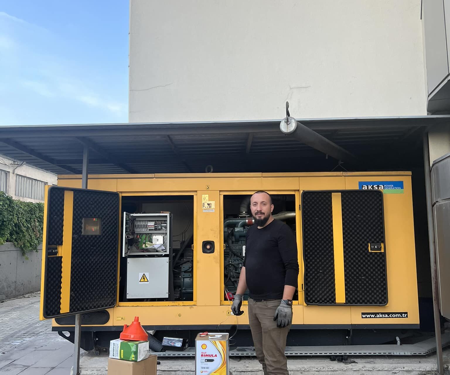 Taahhüt, bakım ve uygulama hizmetleri